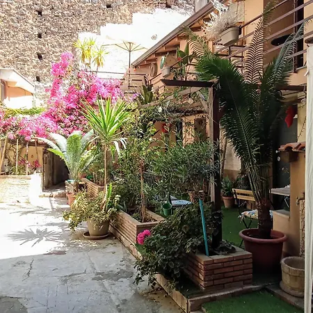 Mizzicahome Solemare Guest house